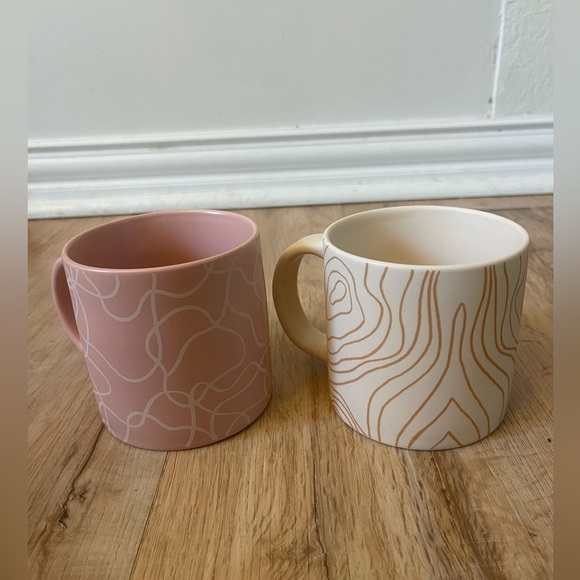 Set of 2 Mugs by‎ Whitney Kerney for Causebox - Picture 4 of 7
